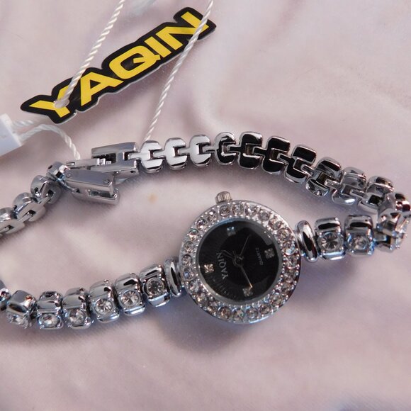 Ladies Yaqin Stainless Steel  Wrist Watch - Picture 5 of 5